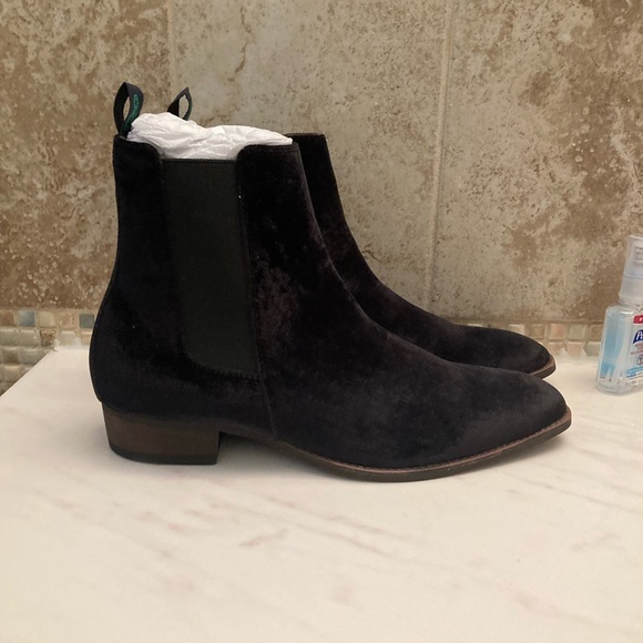 Velvet Chelsea boots - Picture 2 of 3